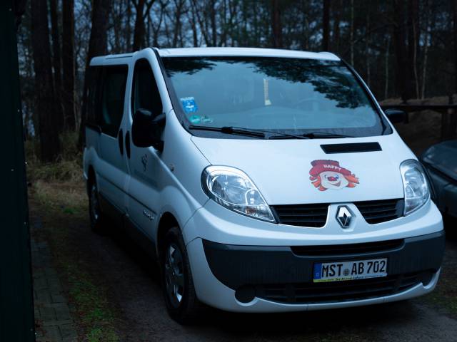 Shuttlebus des Hotels Borchards Rookhus mit dem Happy auf der Haube