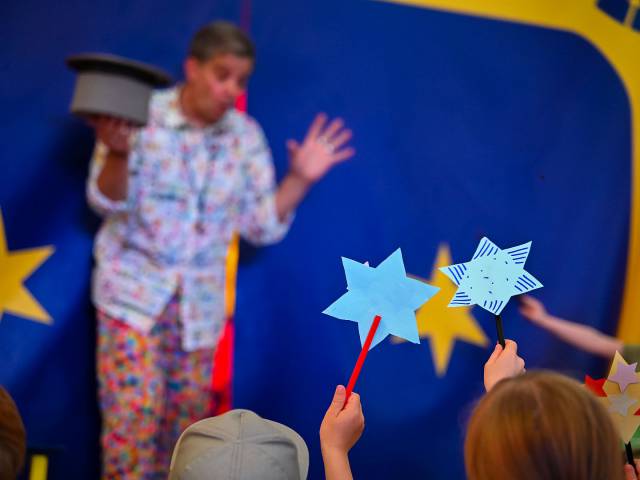 Zauberer bei Animationsshow im Hotel Rookhus
